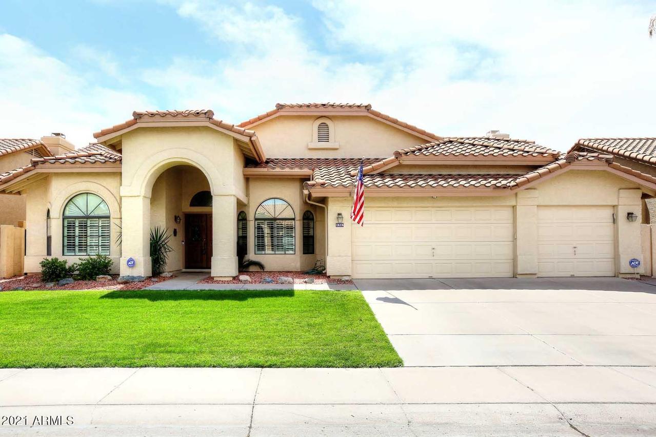 1615 W Hackberry Dr., Chandler, AZ 85248
