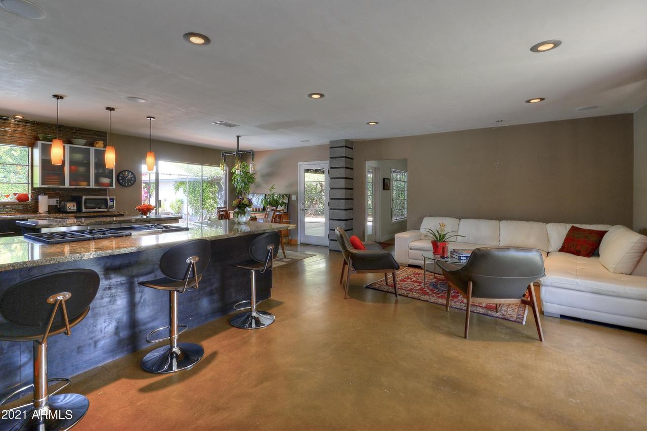 3220 E Hazelwood St., Phoenix, AZ 85018