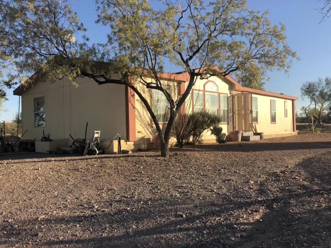 26420 W Grand Ave., Morristown, AZ 85342