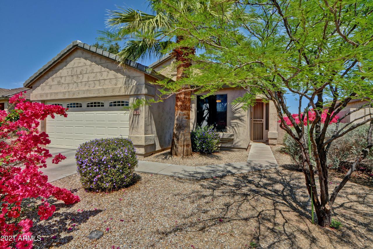 5766 W Golden Ln., Glendale, AZ 85302