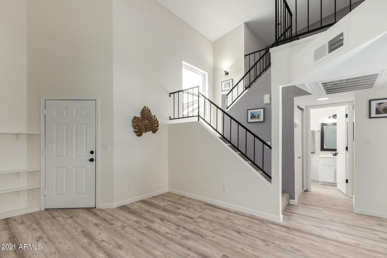 19601 N 7th St. #2056, Phoenix, AZ 85024