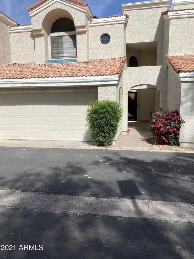 1084 E Louis Way, Tempe, AZ 85284