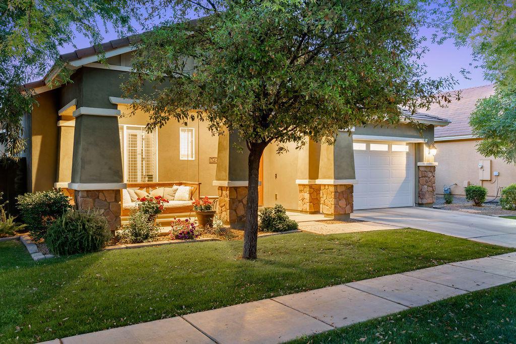 3452 E Comstock Dr., Gilbert, AZ 85296