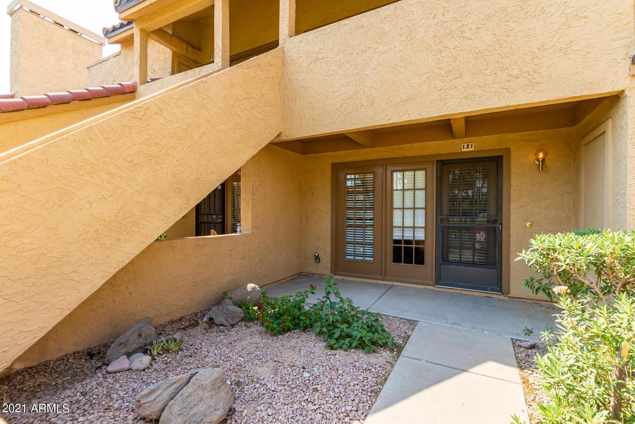 4901 S Calle Los Cerros Dr. #121, Tempe, AZ 85282