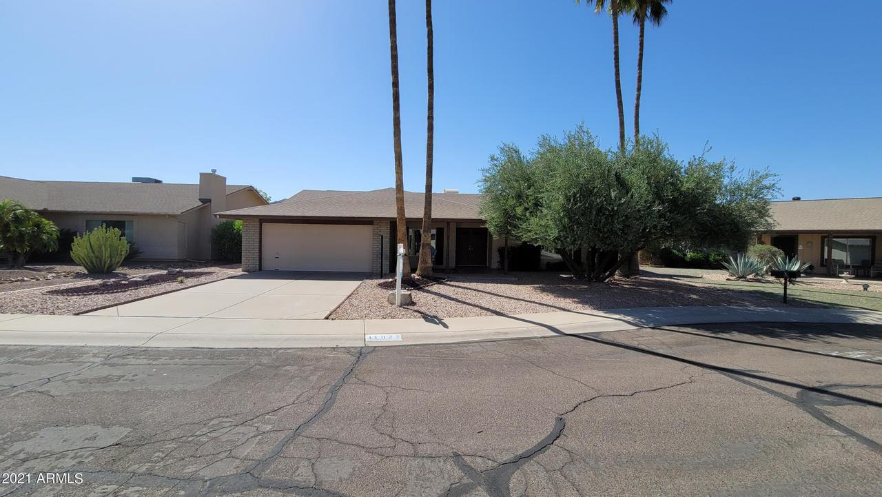 11022 S Chehia St., Phoenix, AZ 85044