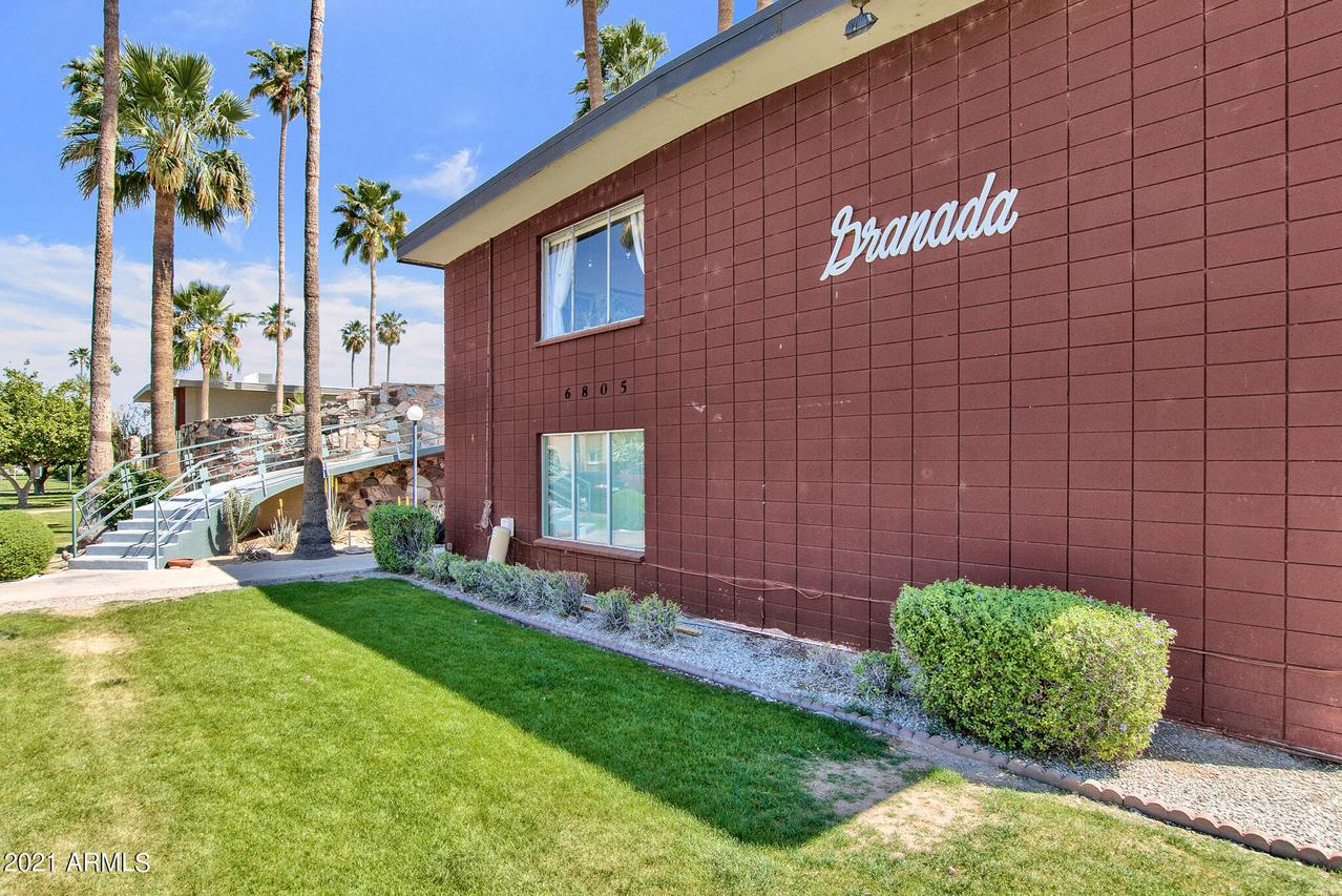 6805 E 2nd St. #1, Scottsdale, AZ 85251