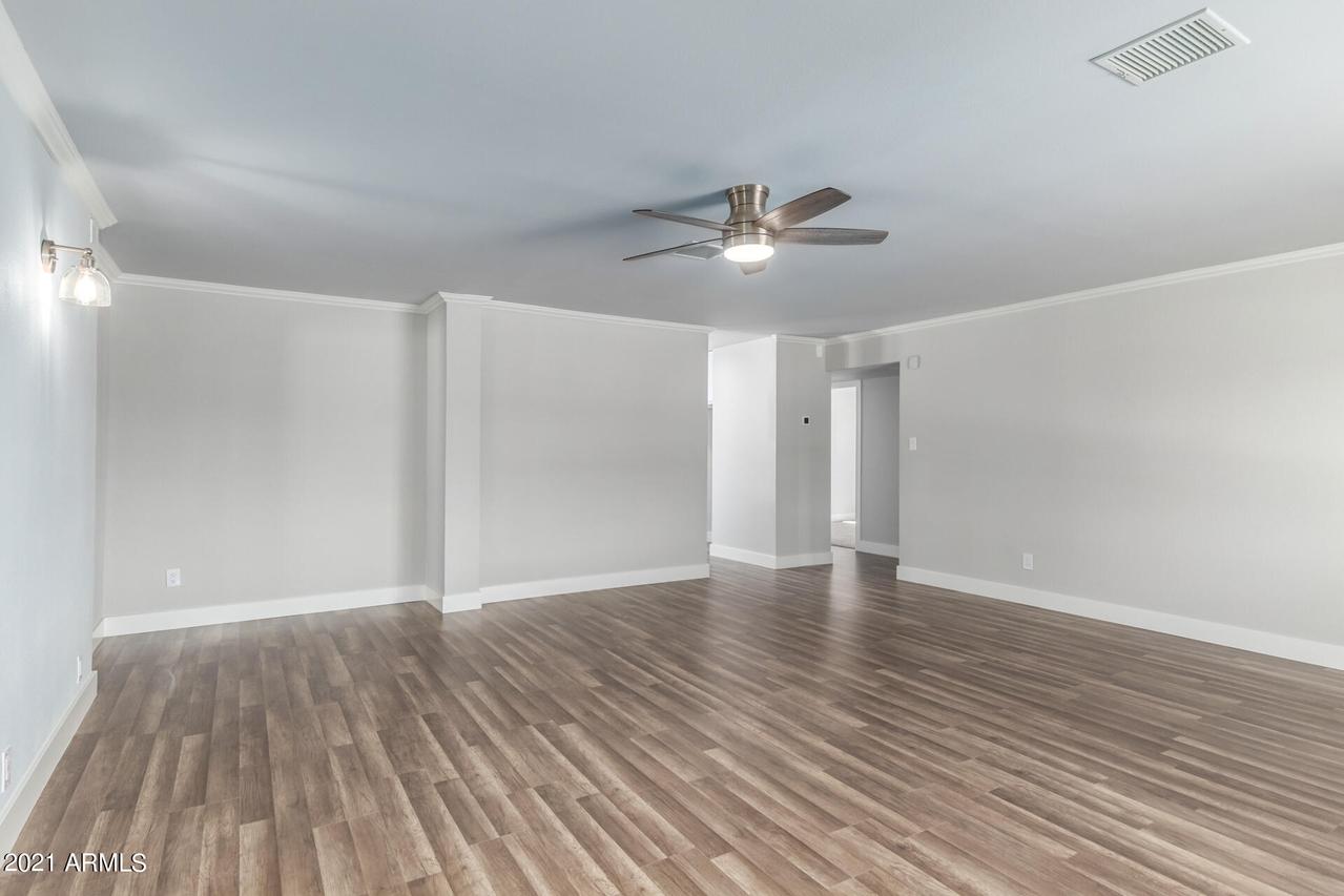 8212 W Catalina Dr., Phoenix, AZ 85033