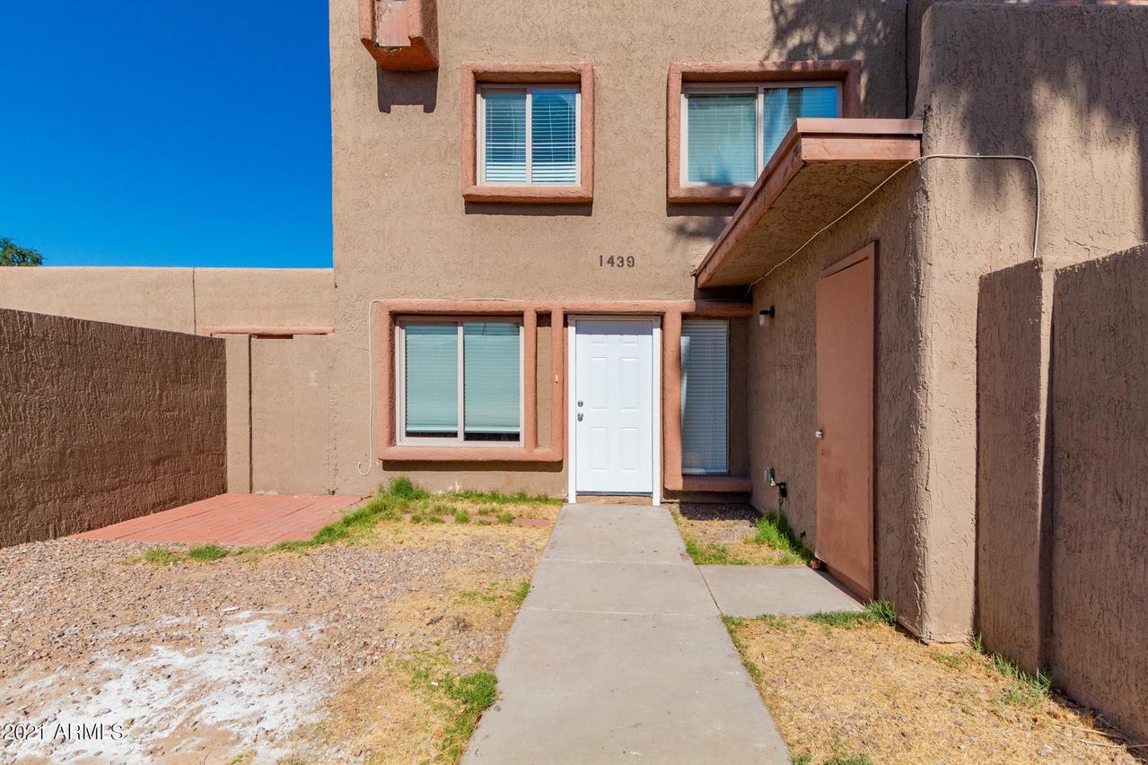 1439 N 54th Ave., Phoenix, AZ 85043