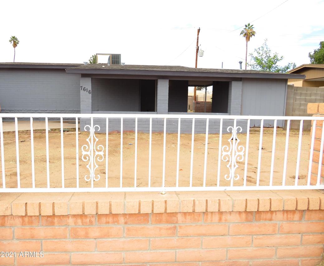 7616 W Mitchell Dr., Phoenix, AZ 85033