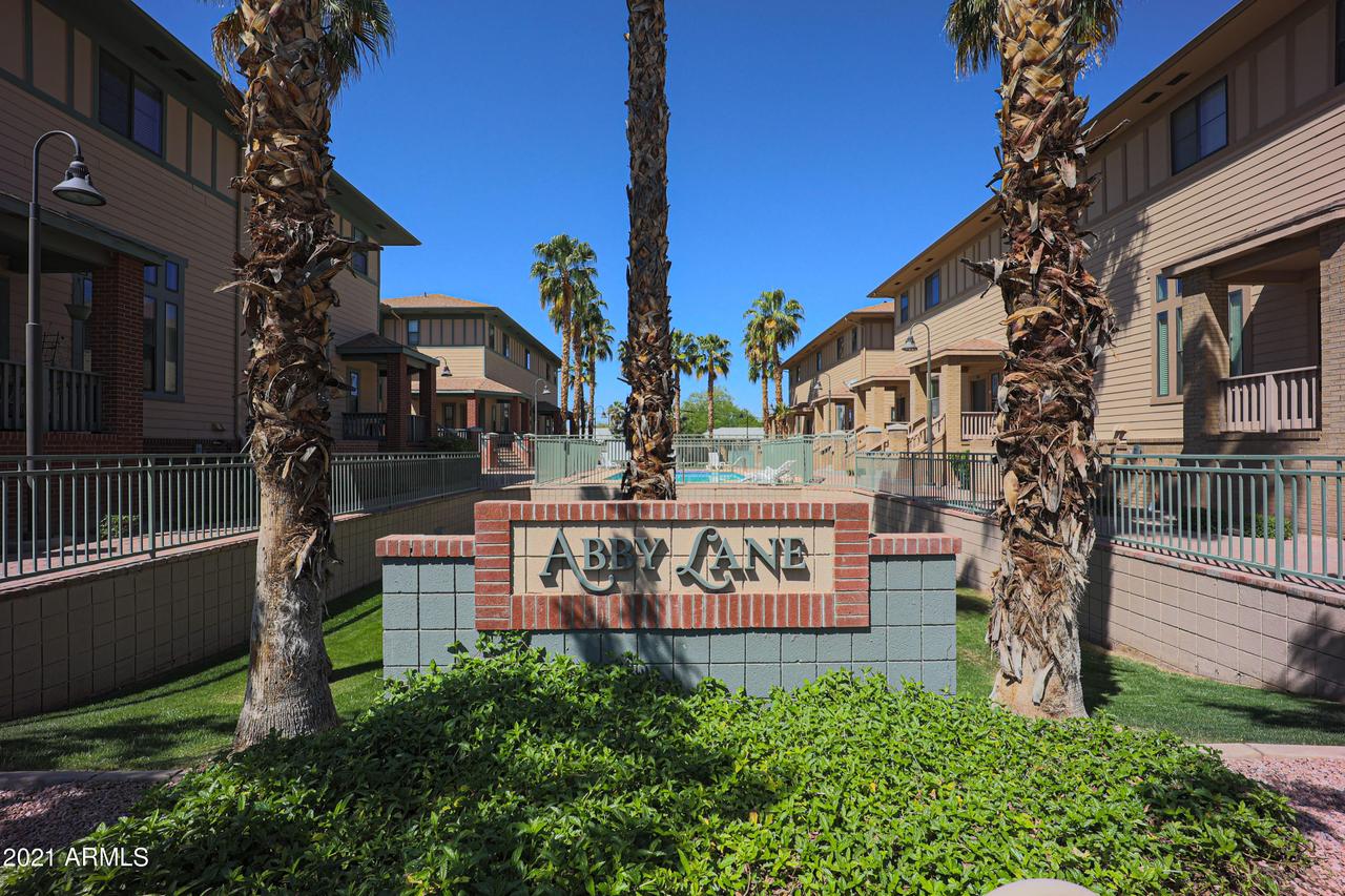 732 S Beck Ave., Tempe, AZ 85281