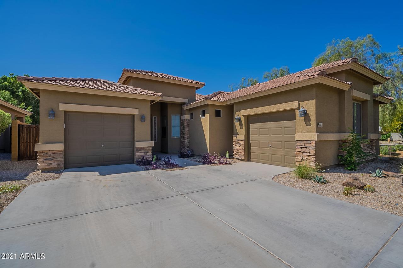 1407 E Gary Way, Phoenix, AZ 85042