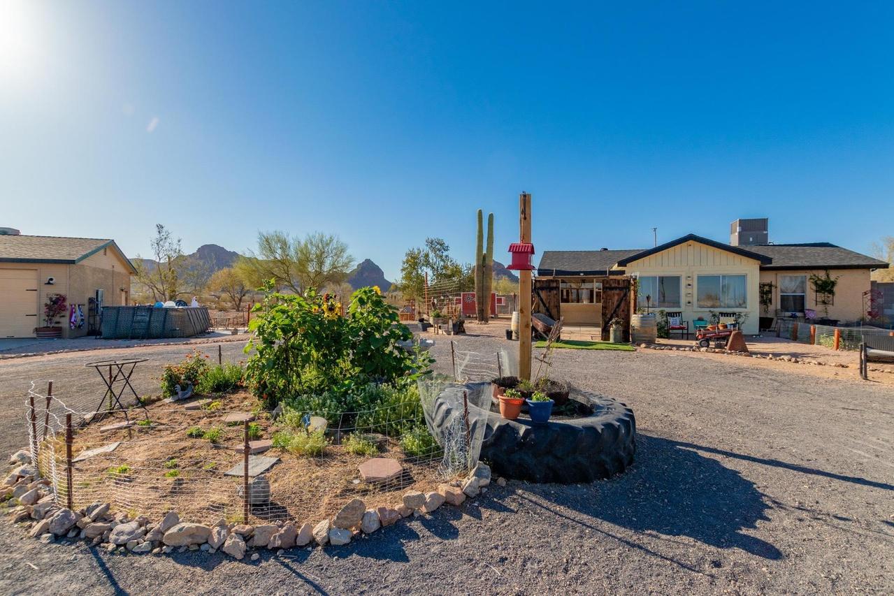 27012 N Ellsworth Rd., Queen Creek, AZ 85144