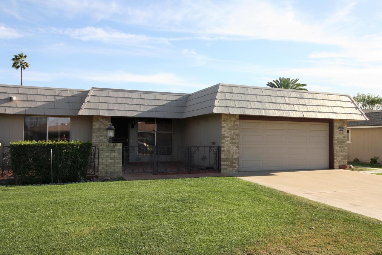 9605 W Long Hills Dr., Sun City, AZ 85351