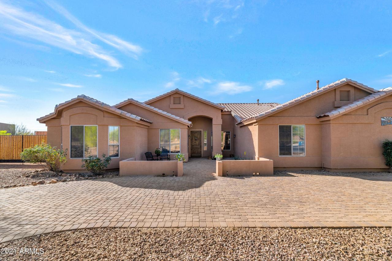 735 E Tanya Tr., Phoenix, AZ 85086