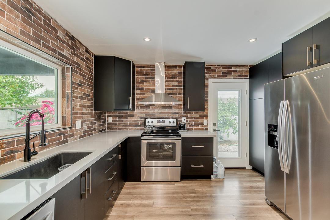 6304 S Clark Dr., Tempe, AZ 85283
