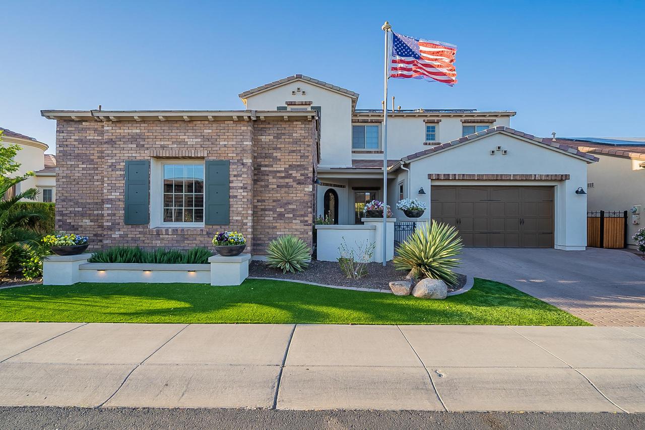 1636 E Sattoo Way, San Tan Valley, AZ 85140