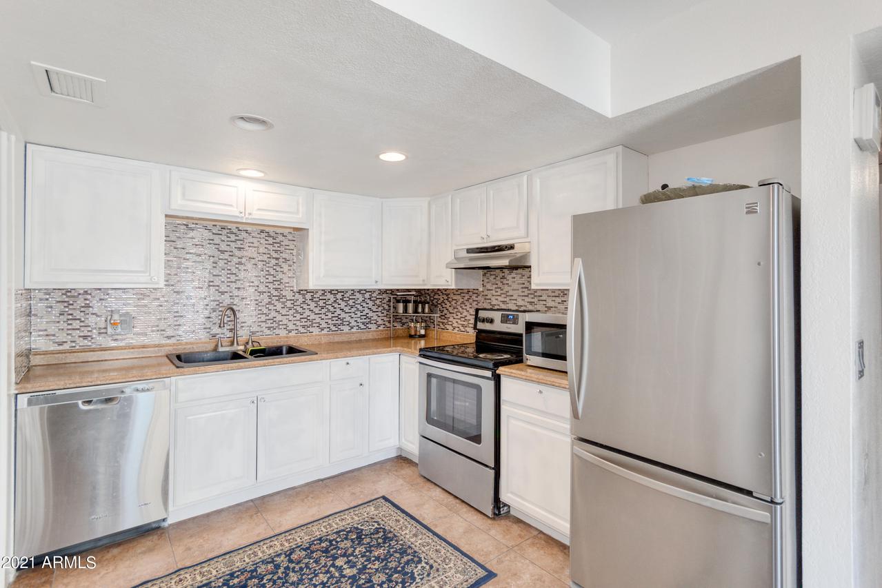 1342 W Emerald Ave. #360, Mesa, AZ 85202