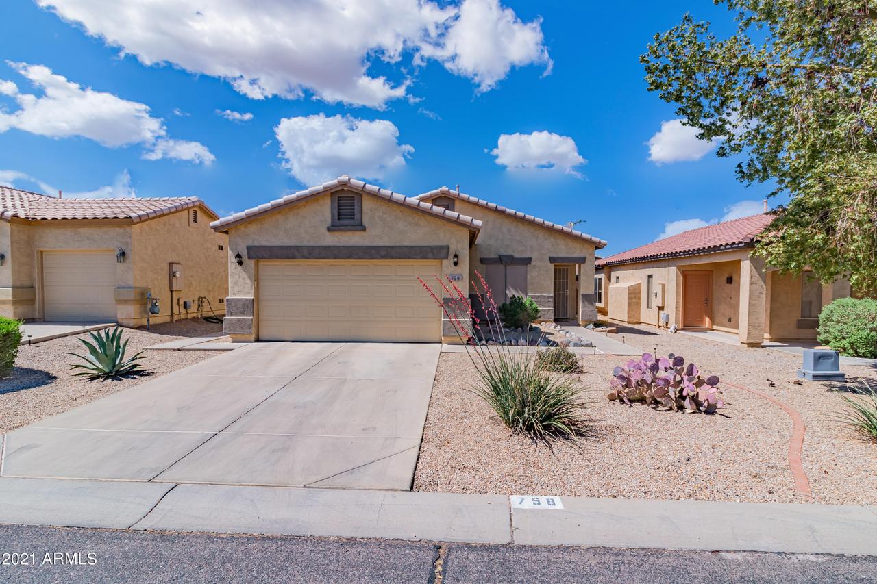 758 E Tortoise Tr., San Tan Valley, AZ 85143