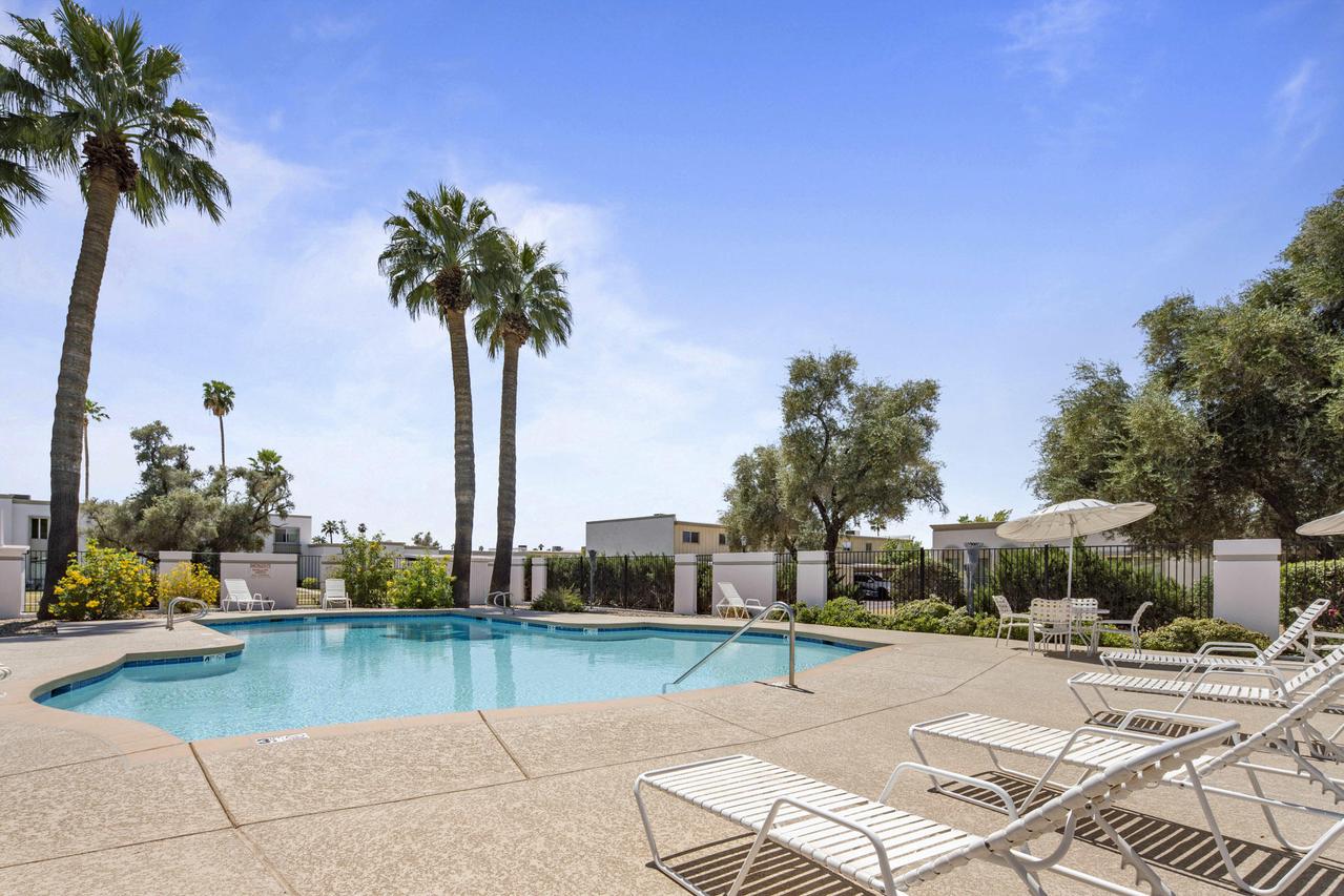 8315 E Orange Blossom Ln., Scottsdale, AZ 85250