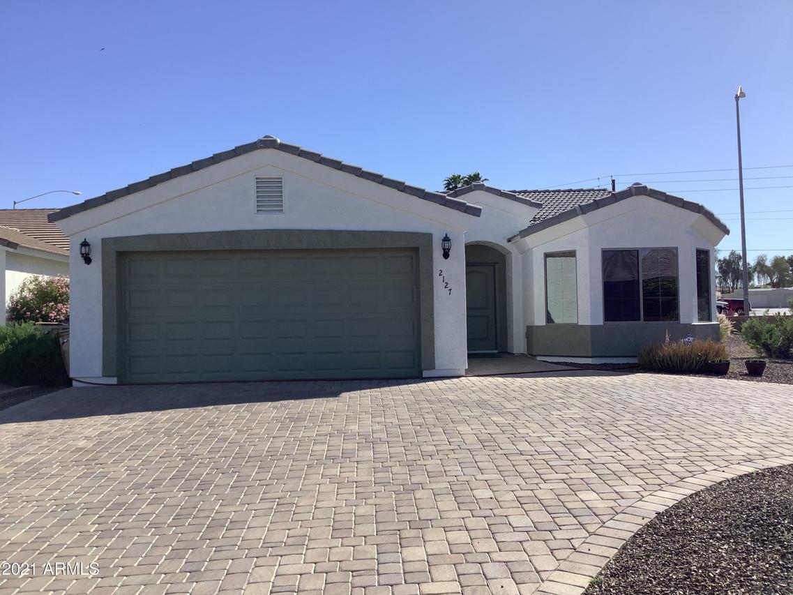 2127 N Shannon Way, Mesa, AZ 85215