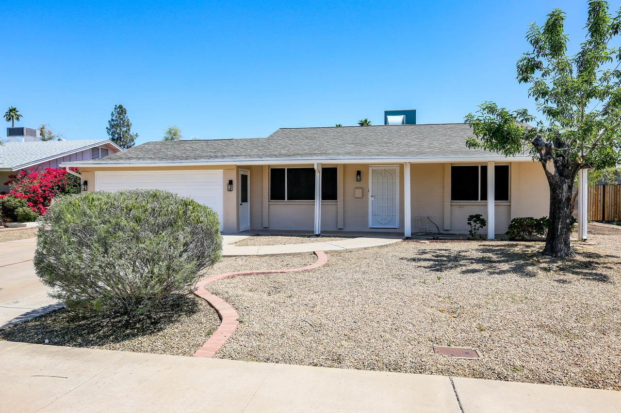 2313 W El Moro Cir., Mesa, AZ 85202