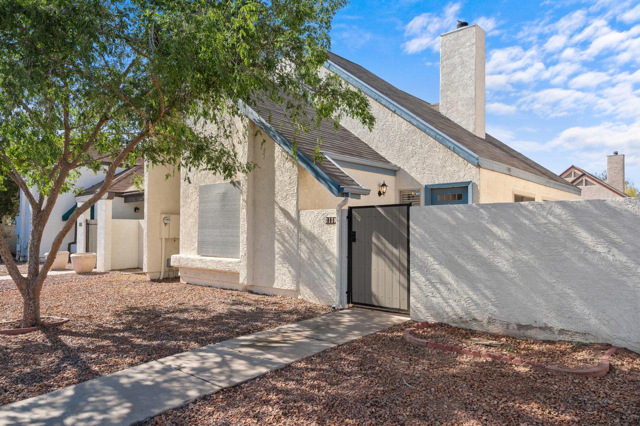 2110 W Monona Dr., Phoenix, AZ 85027