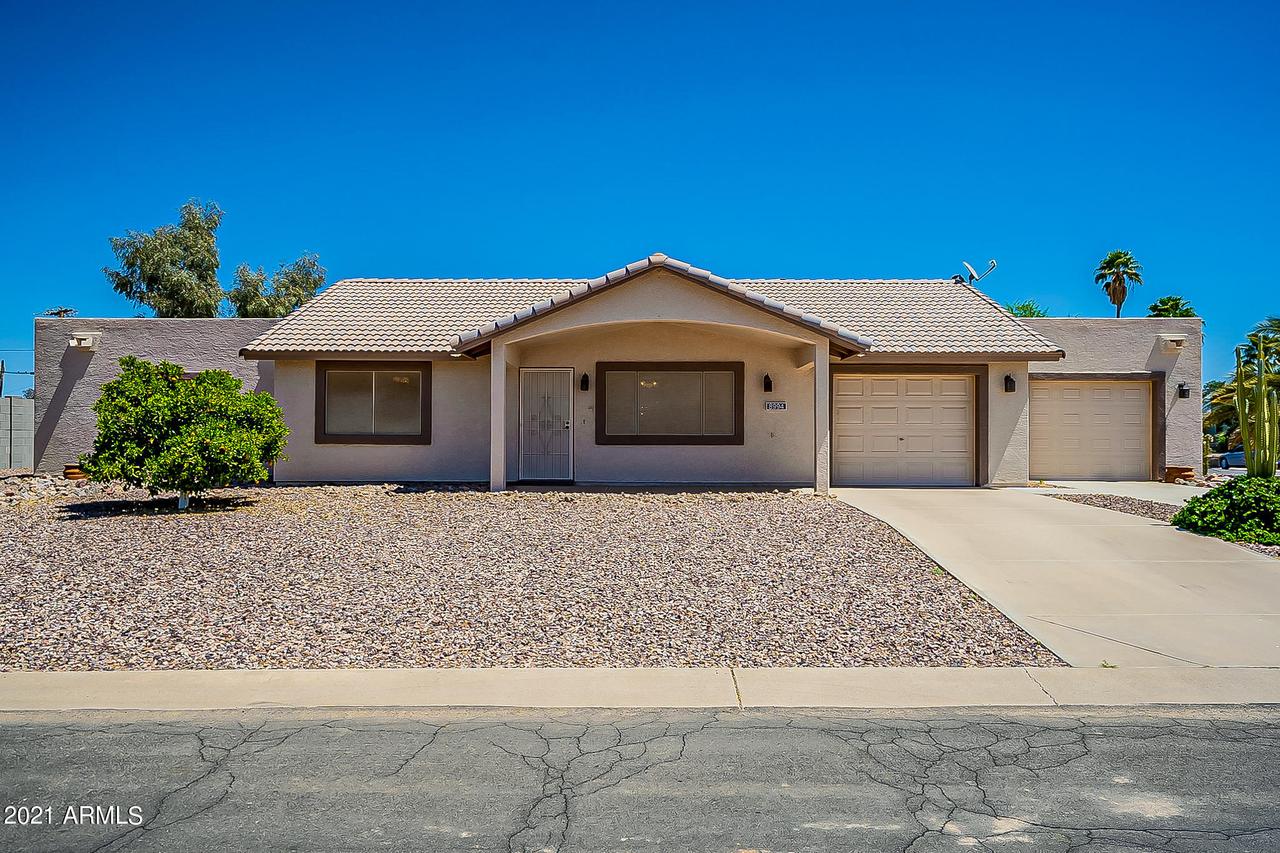 8994 W Madero Dr., Arizona City, AZ 85123