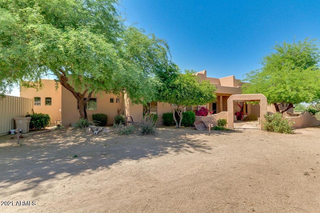 42940 N Friend Ave., San Tan Valley, AZ 85140