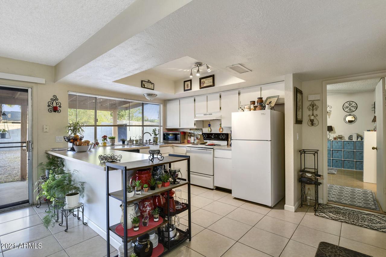 821 W Libra Dr., Tempe, AZ 85283