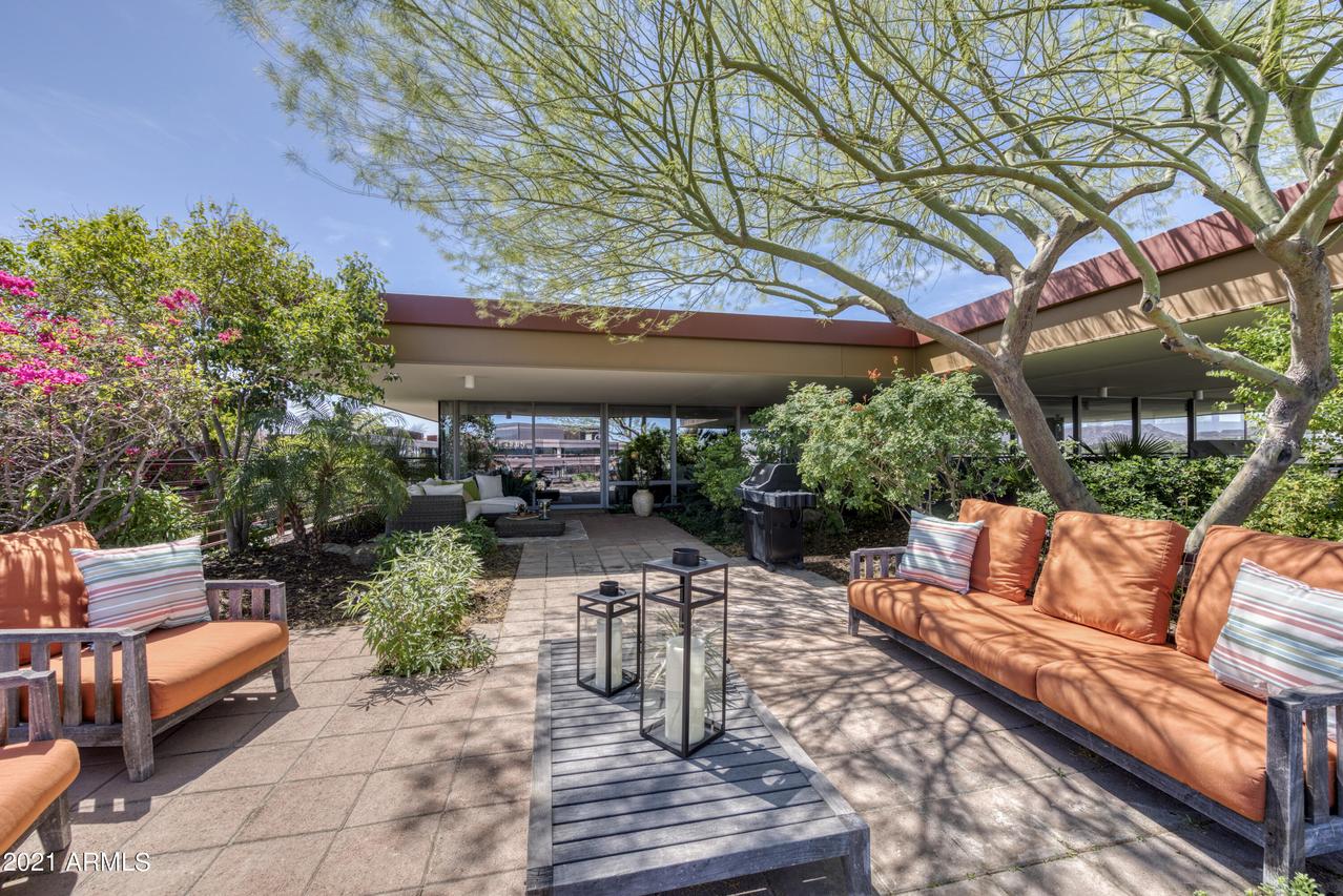 7131 E Rancho Vista Dr. #7004, Scottsdale, AZ 85251