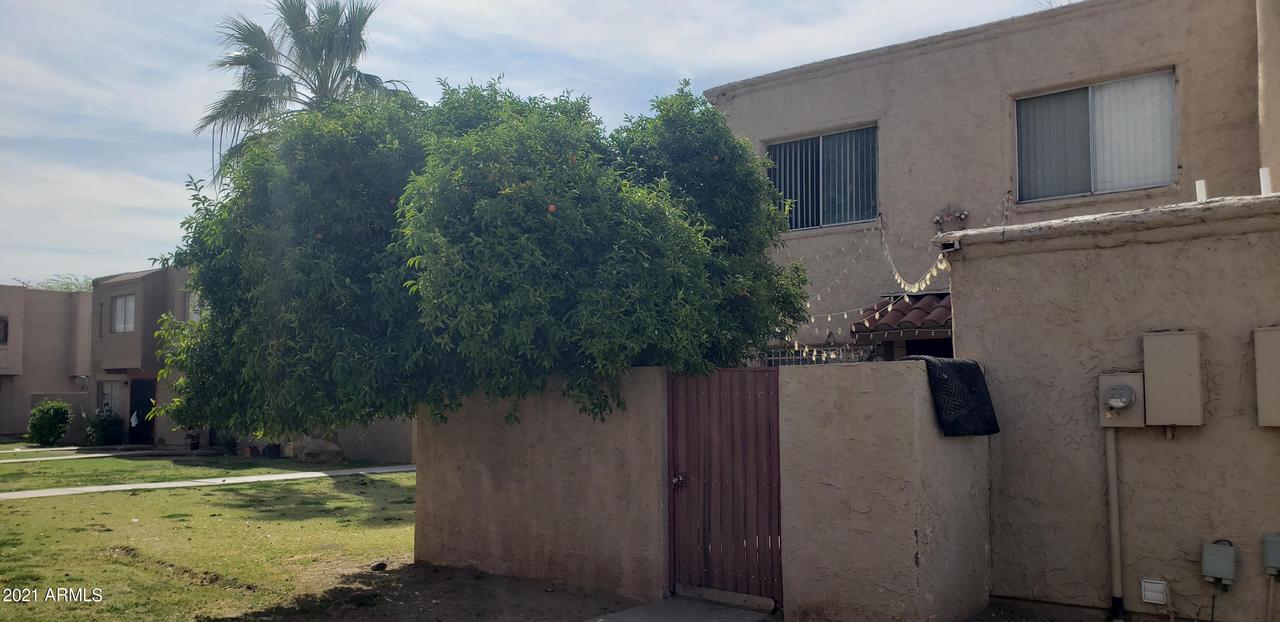 6852 W Monterosa St., Phoenix, AZ 85033