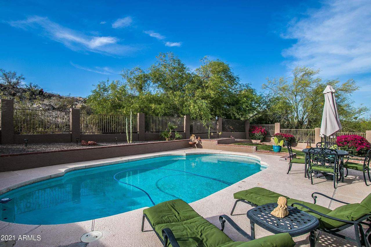 4044 E Western Star Blvd., Phoenix, AZ 85044