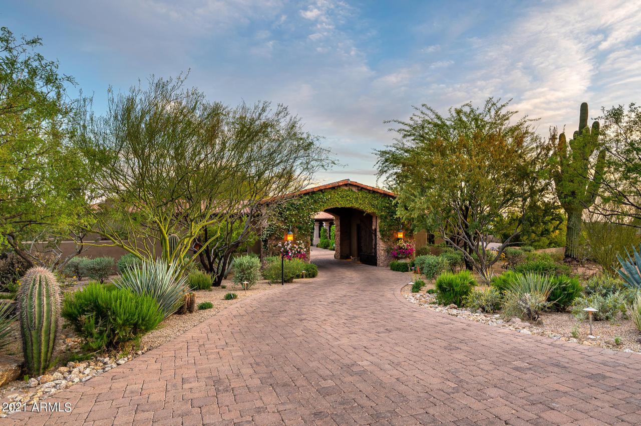 8493 E Old Field Rd., Scottsdale, AZ 85266