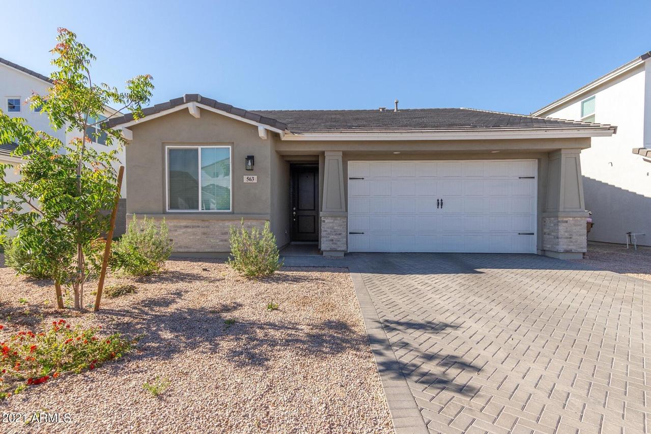 563 E Bamboo Ln., San Tan Valley, AZ 85140