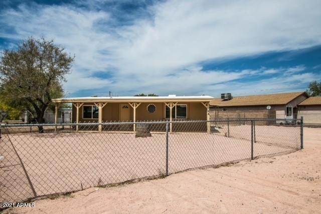 768 S Main Dr., Apache Junction, AZ 85120