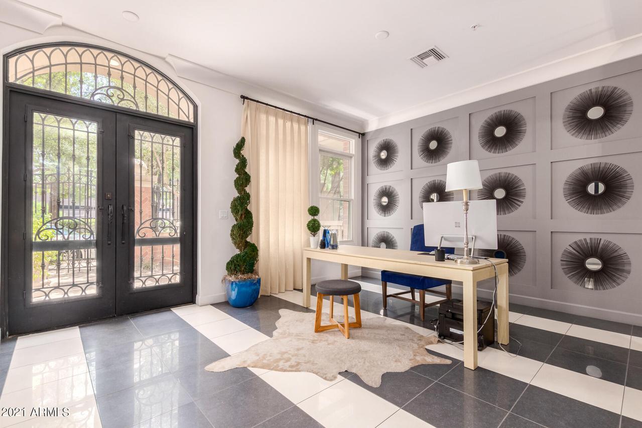 30 W Palm Ln., Phoenix, AZ 85003