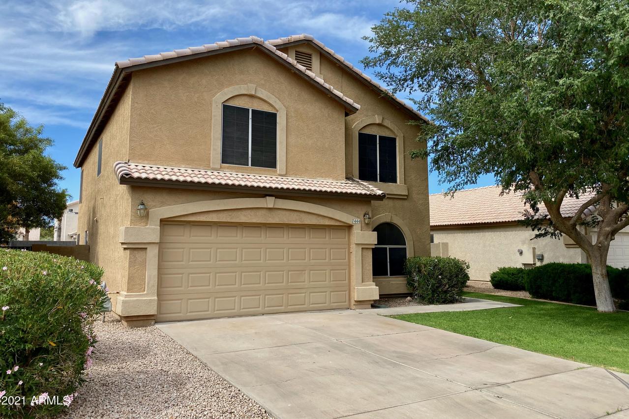 7444 E Medina Ave., Mesa, AZ 85209