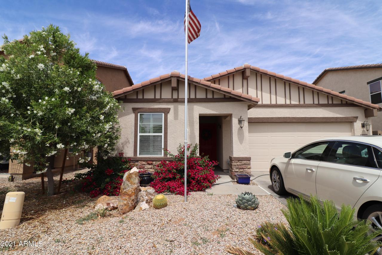 1414 E Mayfield Dr., San Tan Valley, AZ 85143