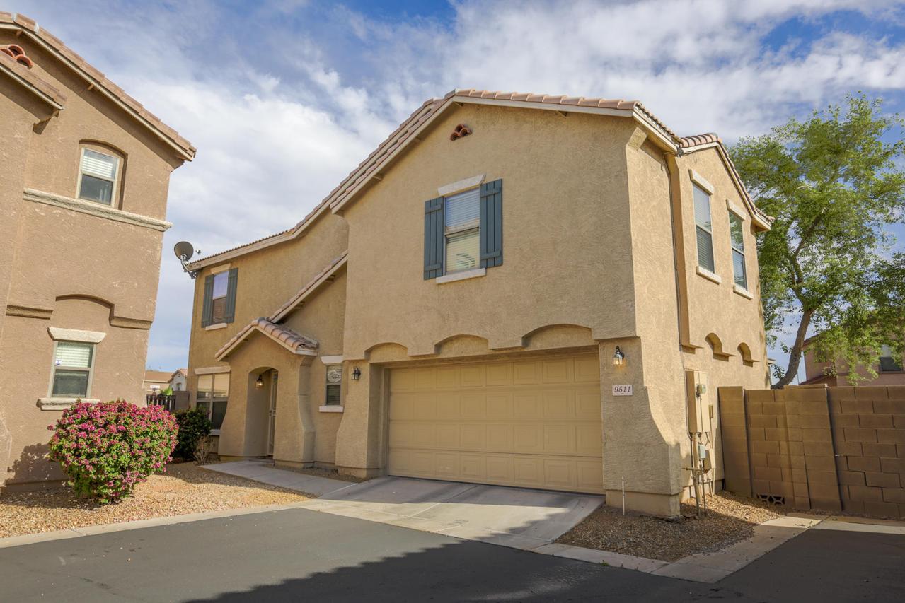 9511 N 82nd Ln., Peoria, AZ 85345