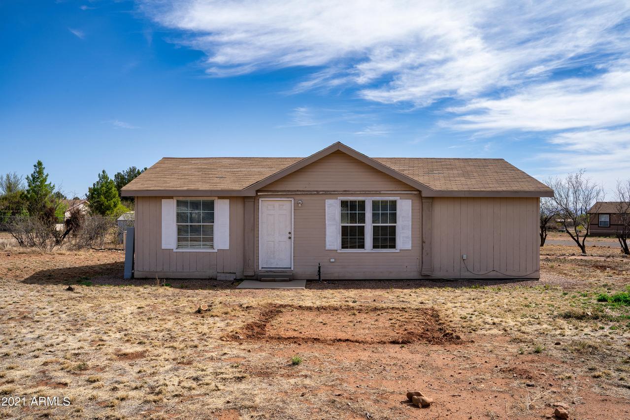 5114 S Santa Claus Ave., Sierra Vista, AZ 85650