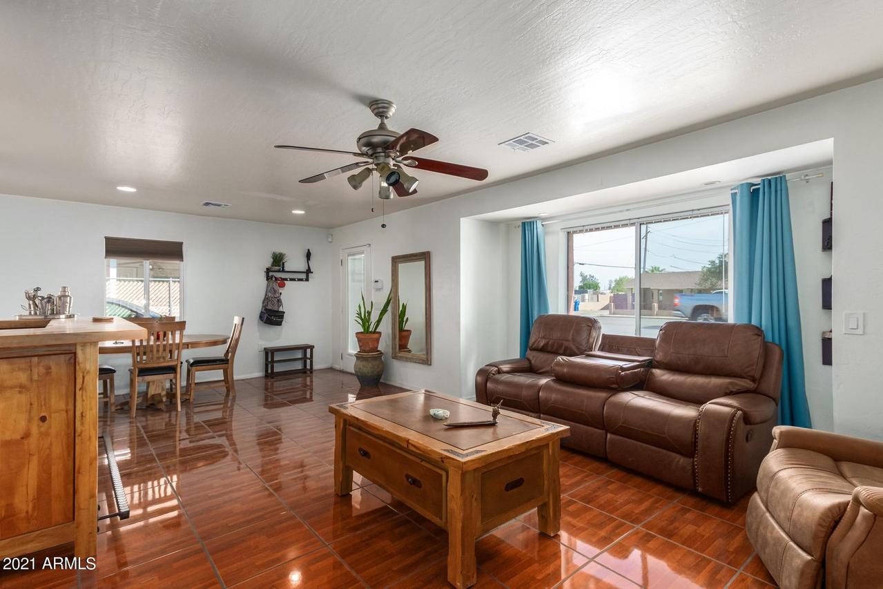 2740 W Bethany Home Rd., Phoenix, AZ 85017
