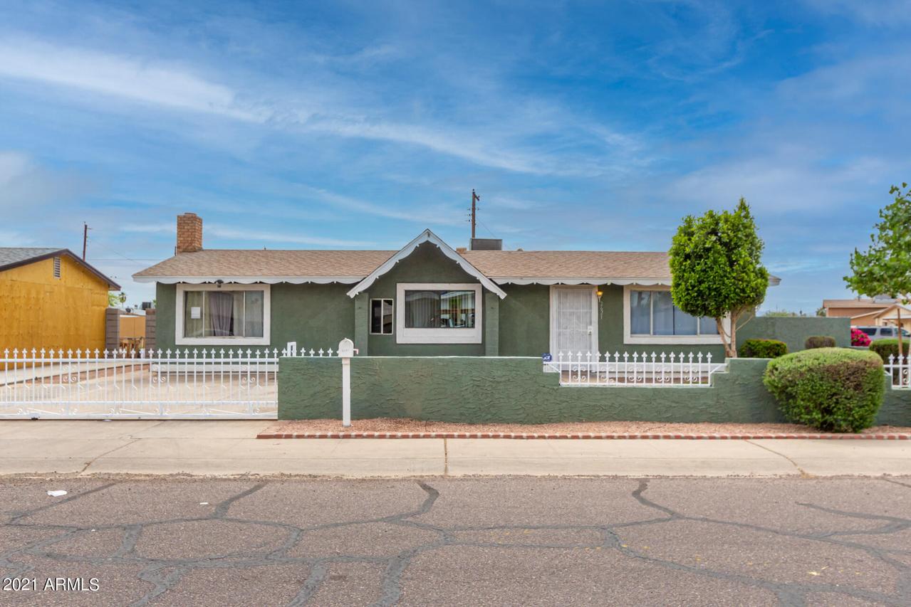 2621 N 48th Dr., Phoenix, AZ 85035