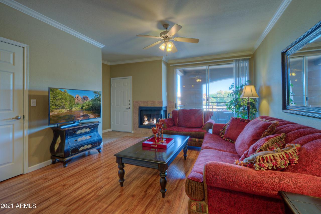 7009 E Acoma Dr. #2124, Scottsdale, AZ 85254