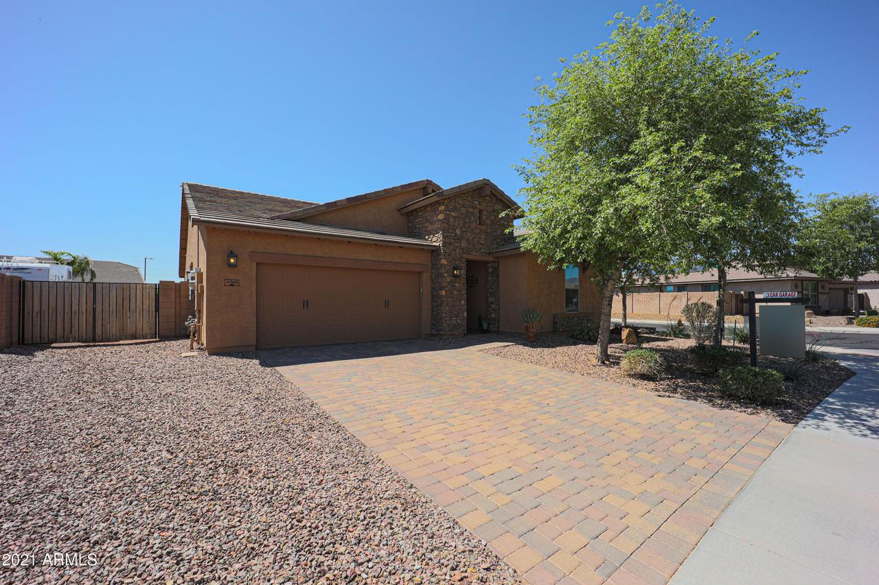 18569 W Mackenzie Dr., Goodyear, AZ 85395
