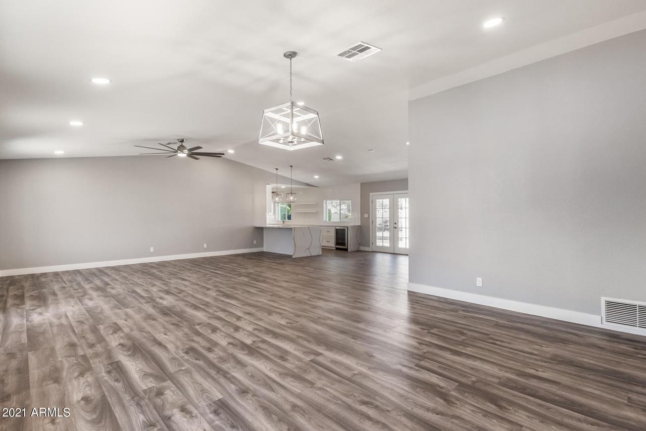 314 E Marconi Ave., Phoenix, AZ 85022