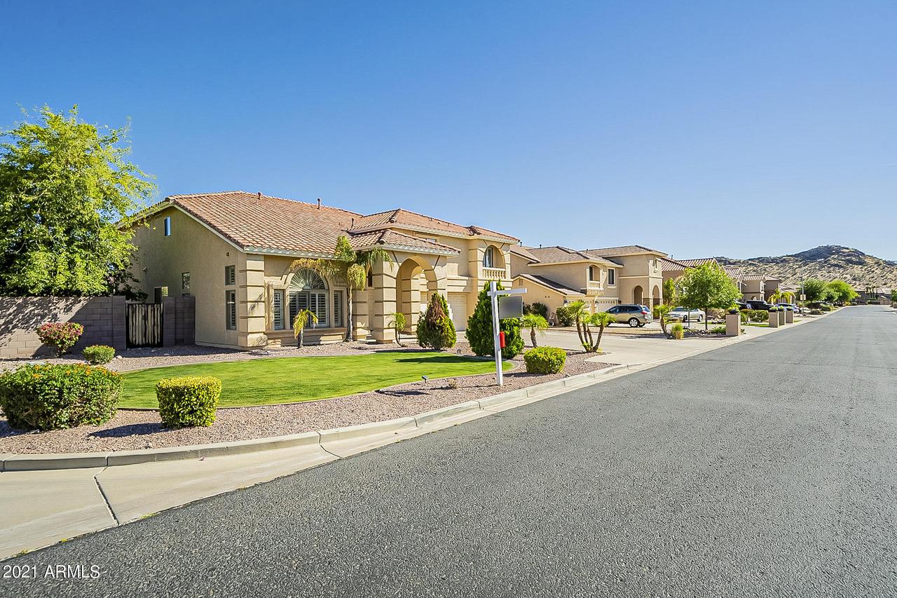 9733 W Keyser Dr., Peoria, AZ 85383