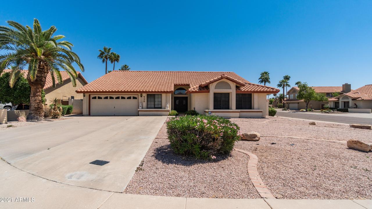 998 E Divot Dr., Tempe, AZ 85283