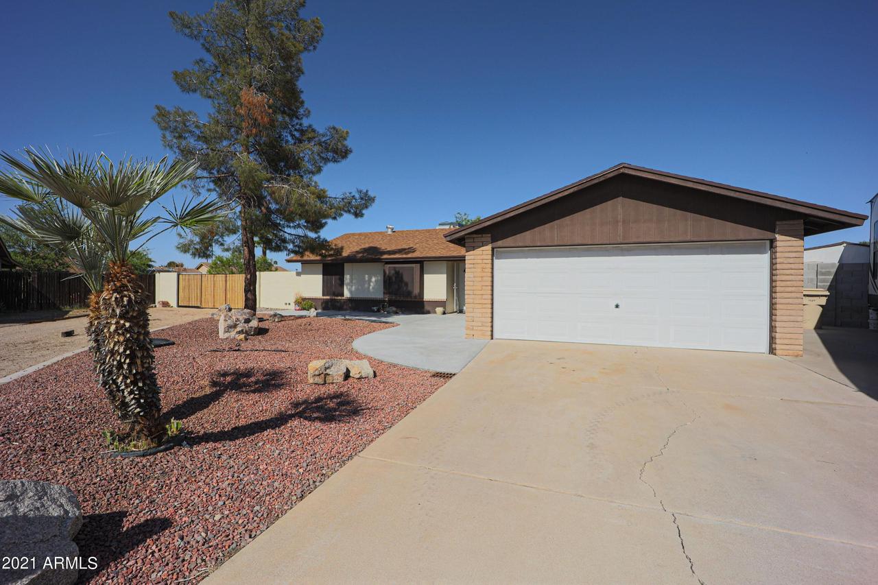 9007 N 55th Dr., Glendale, AZ 85302