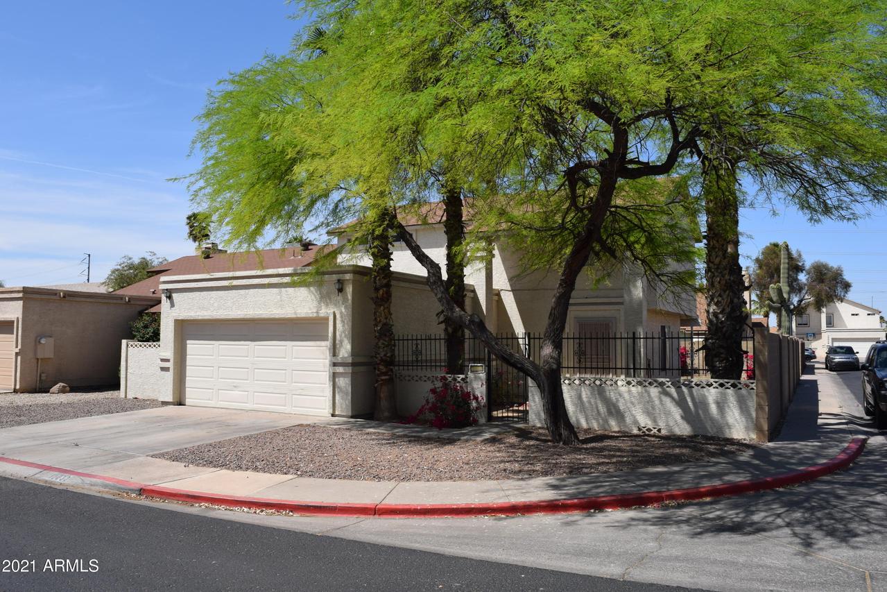 10032 N 66th Dr., Glendale, AZ 85302