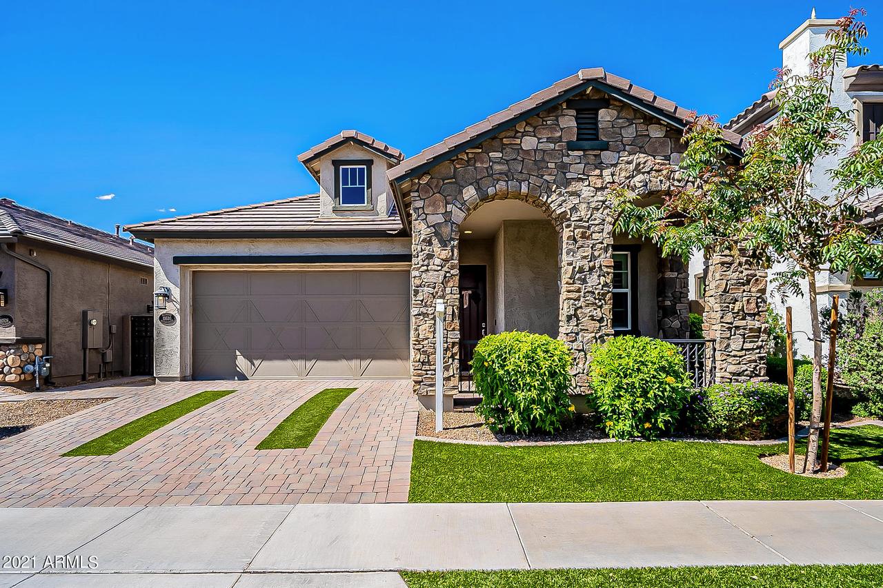10530 E Naranja Ave., Mesa, AZ 85209